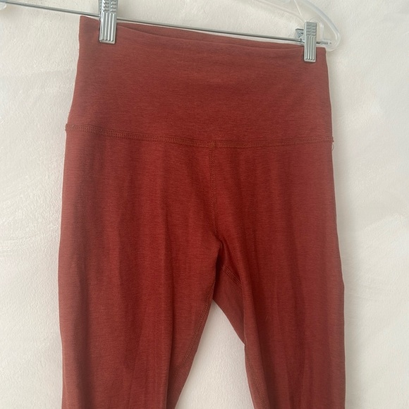 Beyond Yoga spacedye leggings orange rust red size small cropped - Picture 2 of 8